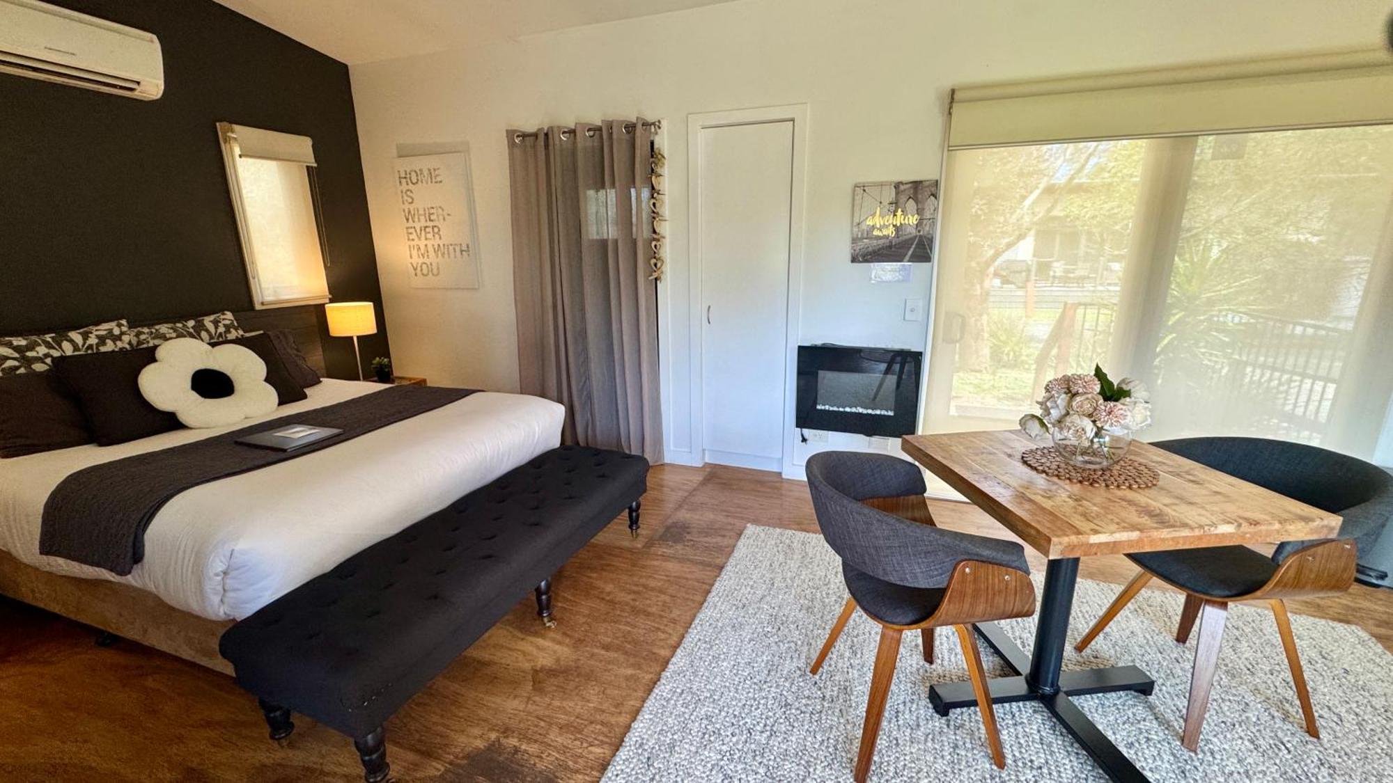 Couple'S Luxury Resort Spa Retreat Cowes Exterior foto